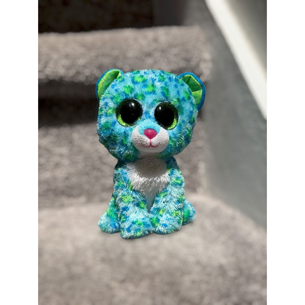 Retired TY Beanie Boos Leona Leopard Cat Plush Blue Green Glitter Eyes 6" Toy